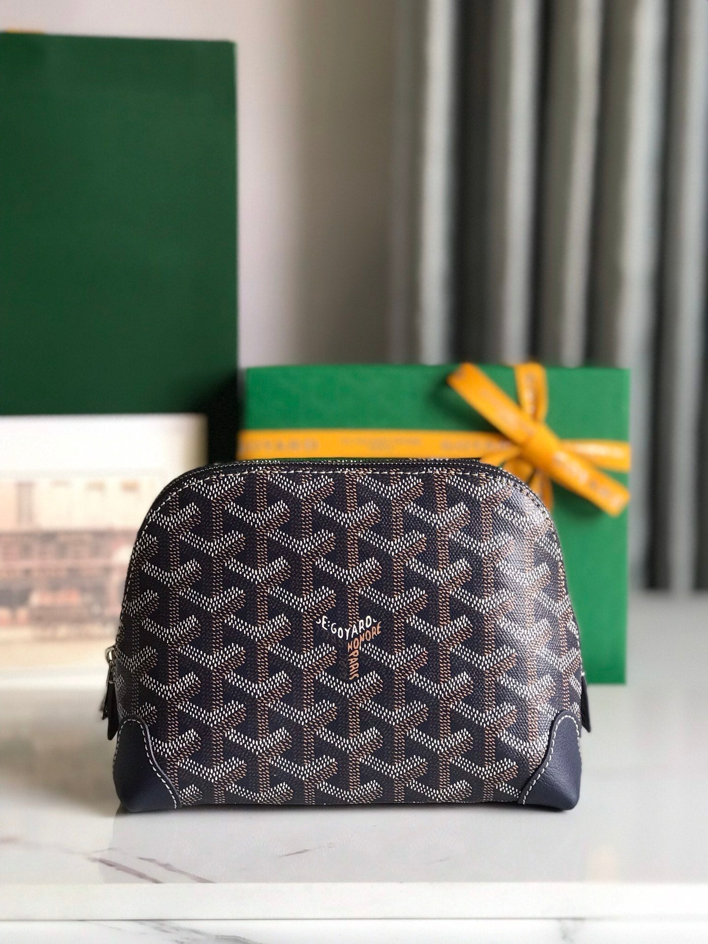 VENDÔME COSMETIC POUCH 17 IN NAVY BLUE GOYARDINE CANVAS AND CALFSKIN TRIM