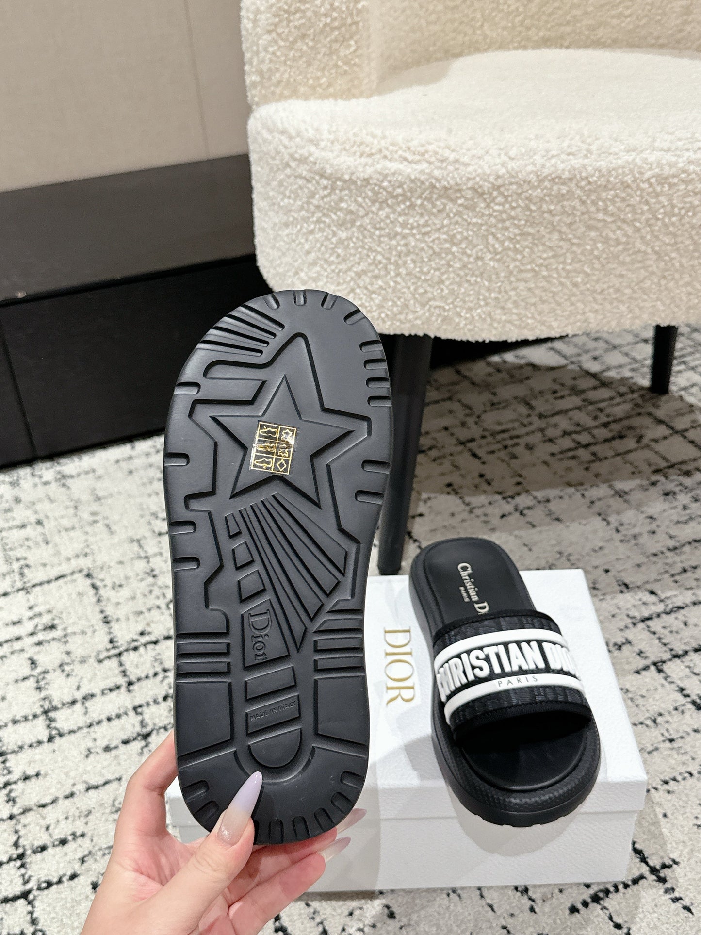 DIOR SLIDES 25S IN BLACK LAMBSKIN AND FABIRC WITH BRAND LOGO STYLE 1