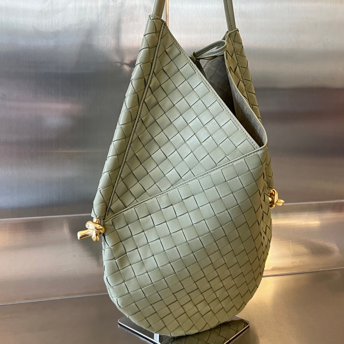 MEDIUM SOLSTICE 44 SARDINE GREY LAMBSKIN