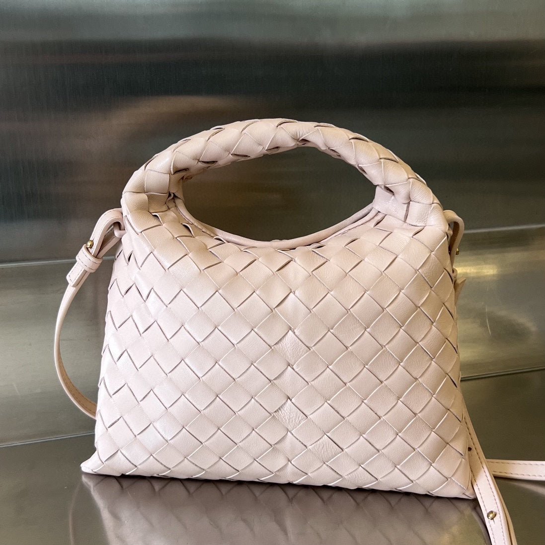 MINI HOP 25 IN SOFT PEACH CALFSKIN