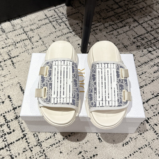 DIOR ADJUSTABLE STRAP SANDALS 25S 50 MM IN CREAM GREY FABRIC MIX WHITE CALFSKIN STYLE 3