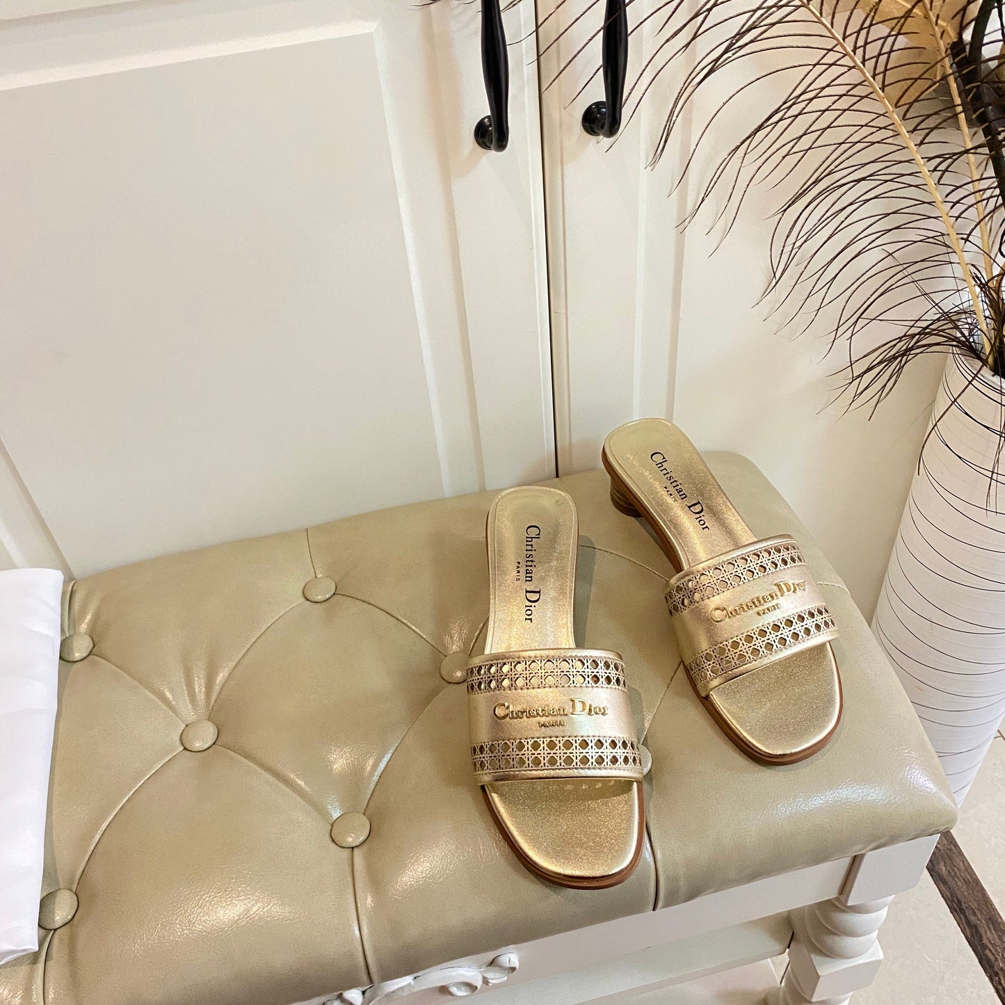 DIOR DWAY HEELED SLIDE IN GOLD CALFSKIN WITH GOLD LOGO