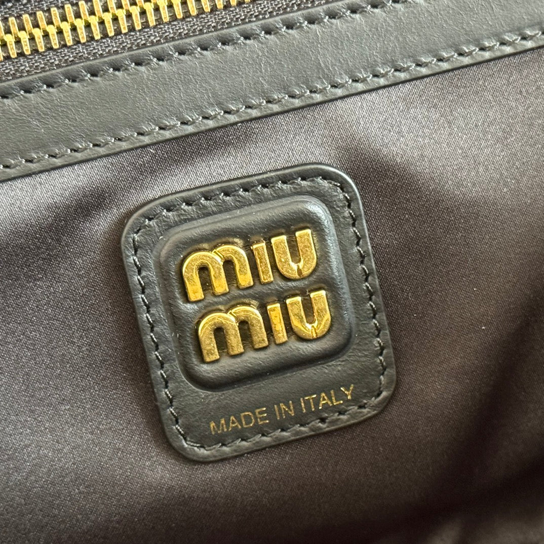 MIUMIU 26S BEAU TOP HANDLE BAG 29 IN WHITE CALFSKIN GOLD HARDWARE