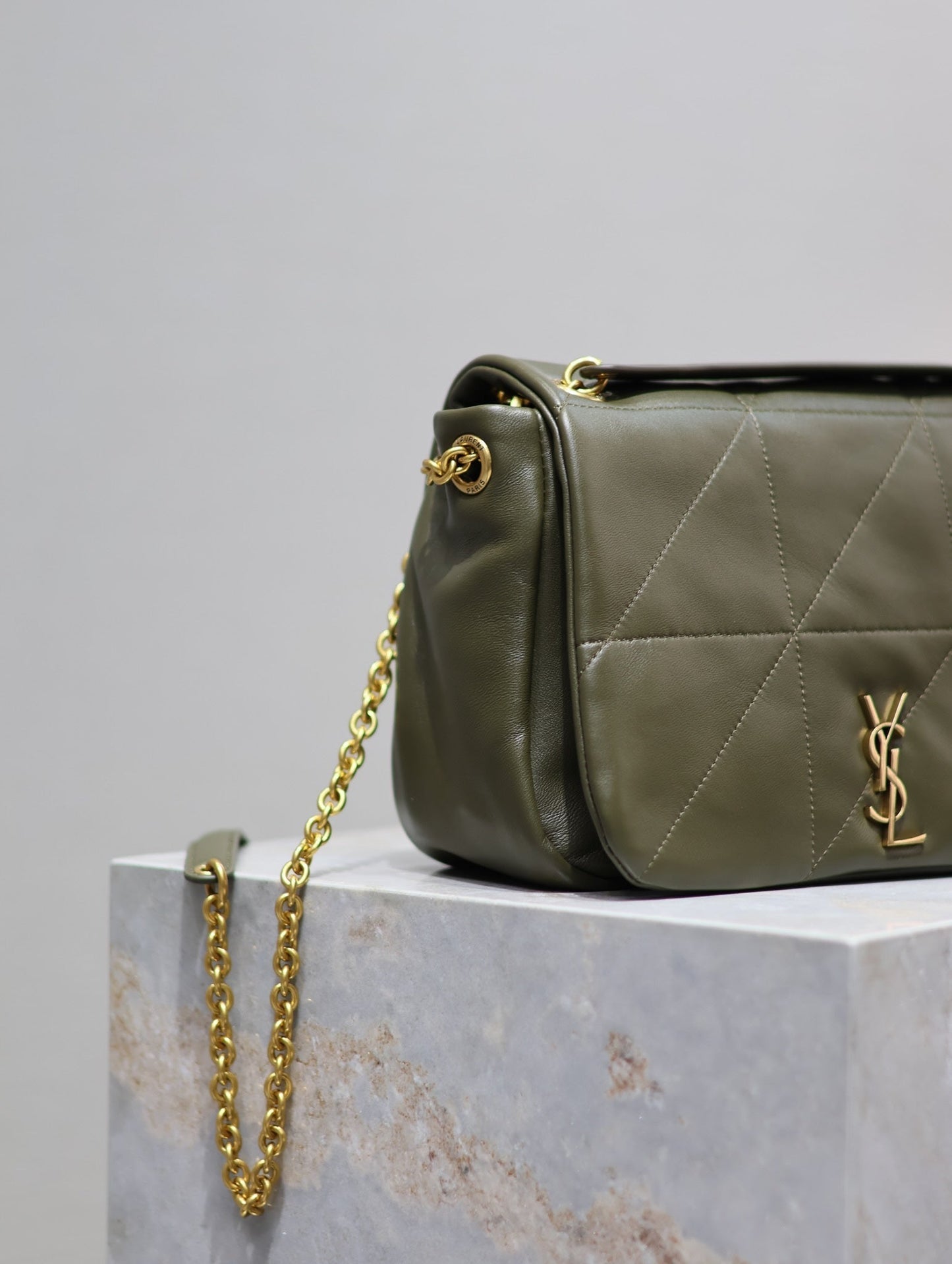 YSL 25S JAMIE 25 IN LIGHT MUSK LAMBSKIN GOLD HARDWRE